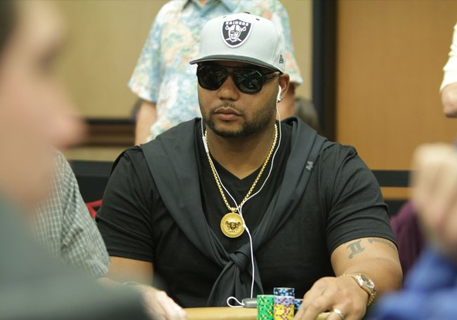 Three-time Super Bowl winner appears in the WSoP